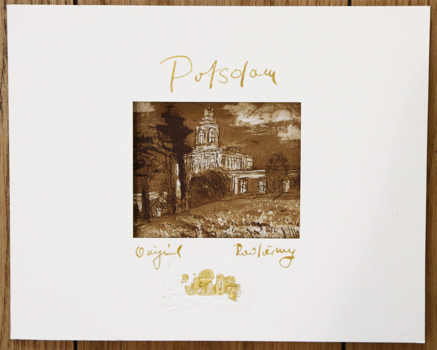 Radierung, signiert von Christian Heinze, Titel „Marmor Palais“ – Farbige Radierung, Ansicht des Passepartouts für die Radierung, mit Sichtausschnitt, Prägeemblem und kalligrafischem Titel - erhältlich bei Galerie Waldbach - What The Artist Made