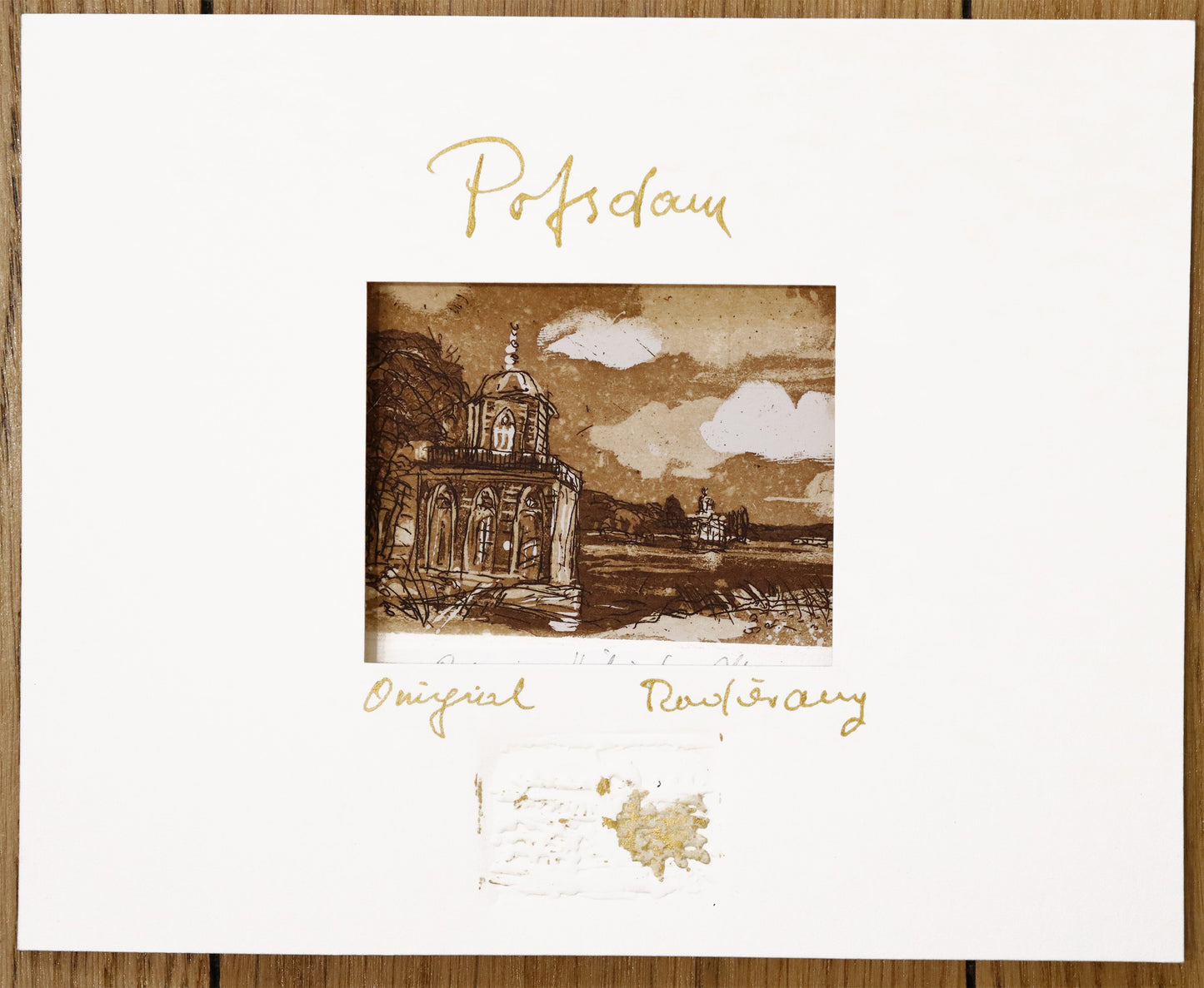 Radierung, signiert von Christian Heinze, Titel „Potsdam Heiliger See“ – Farbige Radierung, Ansicht des Passepartouts für die Radierung, mit Sichtausschnitt, Prägeemblem und kalligrafischem Titel - erhältlich bei Galerie Waldbach - What The Artist Made