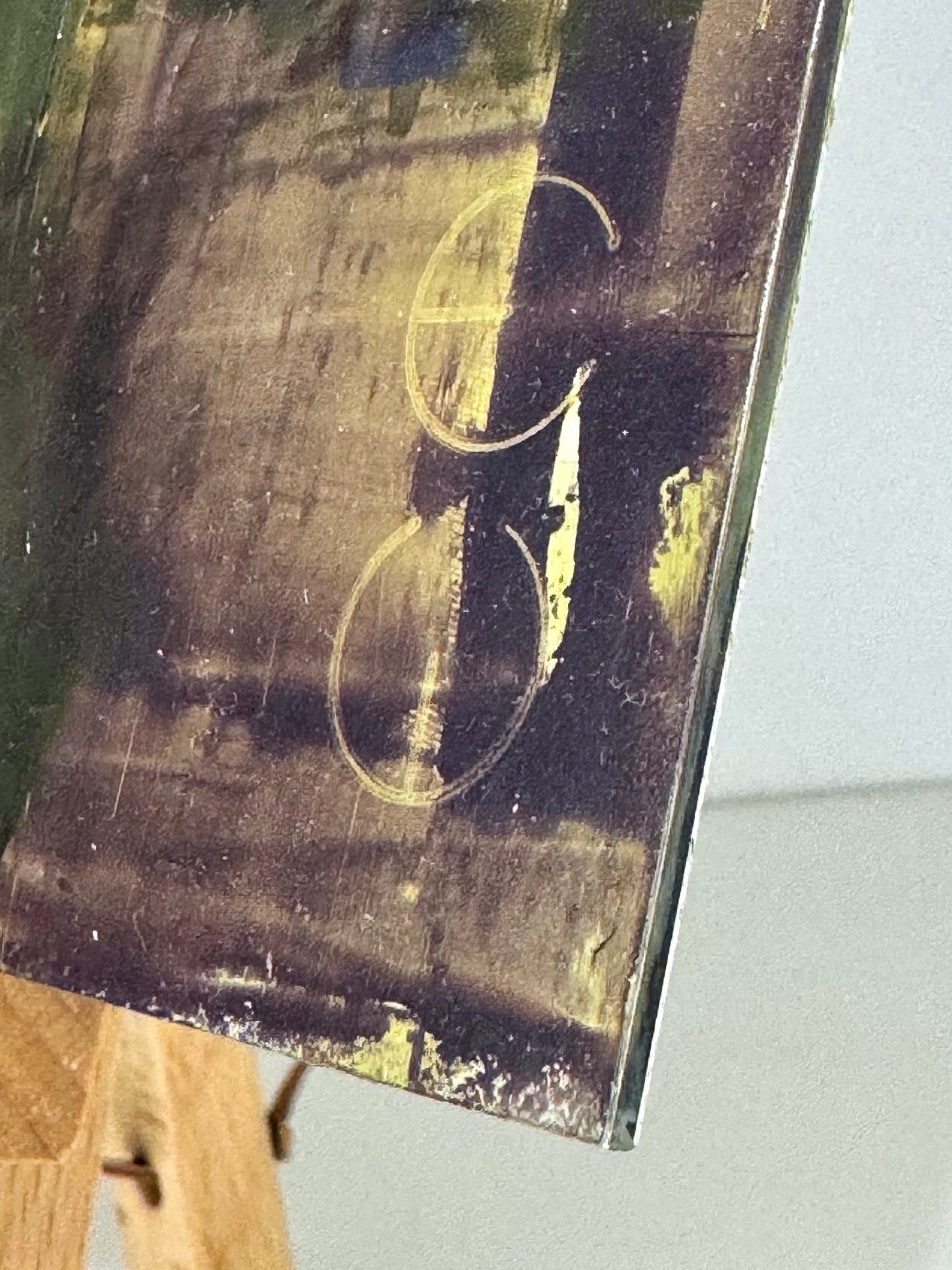 Detailaufnahme der Signatur von Eduard Warkentin, E W und des Dibond Panels
