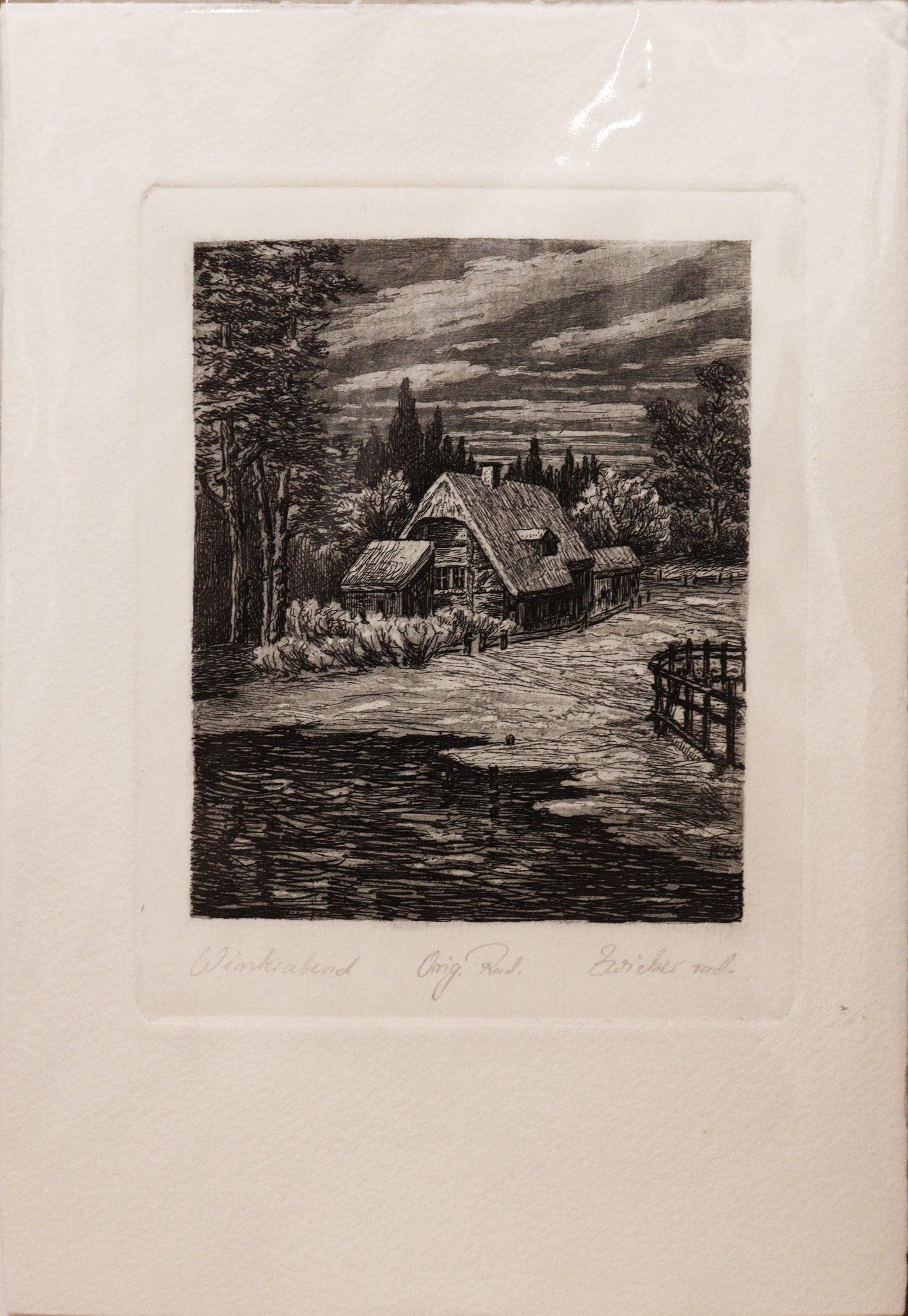 Radierung "Winterabend", signiert von Karl Zwicker – Radierung auf Büttenpapier mit Büttenrand, Darstellung eines Hauses in einer Landschaft, umgeben von Bäumen und vermutlich Gewässer. Unterhalb der Radierung Signatur, Titel und "Orig. Rad.". Erhältlich bei Galerie Waldbach - What The Artist Made