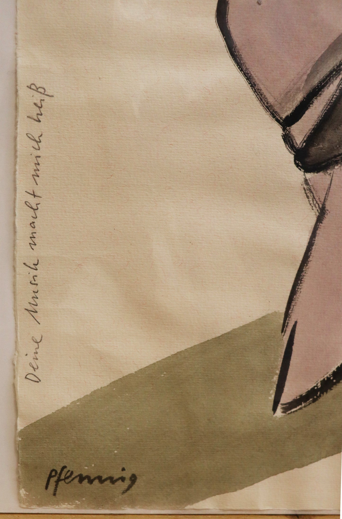 Original Mixed-Media-Malerei von Wolf-Dieter-Pfennig, Titel: „Deine Musik macht mich heiß“ – Detailansicht des Titels, aufgeschrieben am linken Bildrand. Mixed Media auf Papier, signiert, erhältlich bei Galerie Waldbach, What the Artist Made