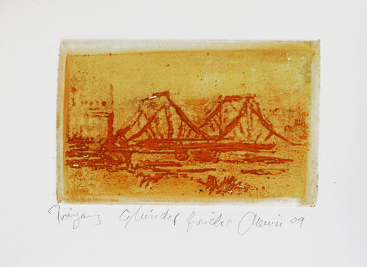 Radierung, signiert von Christian Heinze, Titel „Glienicker Brücke“ –  Farbige Radierung, Büttenpapier mit Büttenrand, Blick zur Brücke von Potsdam aus, Potsdamer historische Architektur. Unten am Bildrand der Bildtitel und Signatur. In Gelb-Orangetönen - erhältlich bei Galerie Waldbach - What The Artist Made