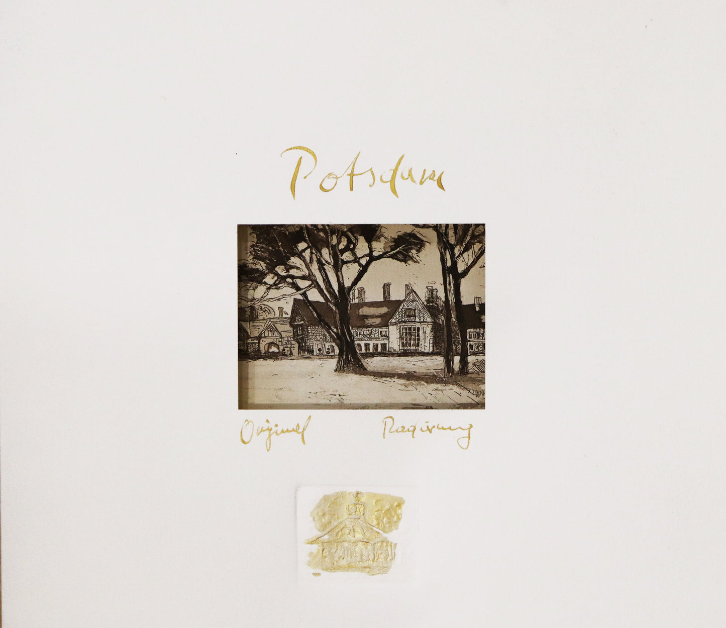 Radierung, signiert von Christian Heinze, Titel „Schloss Cecilienhof“ –  Farbige Radierung, Büttenpapier mit Büttenrand, Ansicht des Passepartouts für die Radierung, mit Sichtausschnitt, Prägeemblem und kalligrafischem Titel. In Sepiatönen, mit Passepartout - erhältlich bei Galerie Waldbach - What The Artist Made