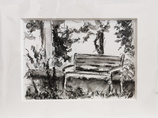 Original Acryl-Malerei, Gemälde von Corina Kroh, Titel „Freundschaftsinsel 2024 - Kurs mit A.Paul“ – Blick auf eine Bank auf der Freundschaftsinsel mit Sträuchern, Kohlestift auf Papier in schwarzweiß, erhältlich bei Galerie Waldbach - What The Artist Made