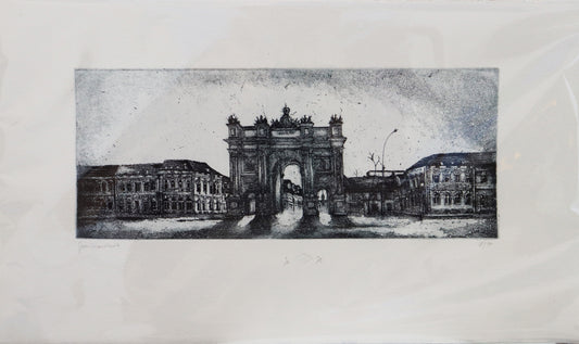 Original Radierung von Frank Lindenberg, Darstellung des Brandenburger Tores in Potsdam, Blick auf die Brandenburger Straße vom Luisenplatz aus,  Radierung auf Karton, Farbe schwarz erhältlich bei Galerie Waldbach - What The Artist Made