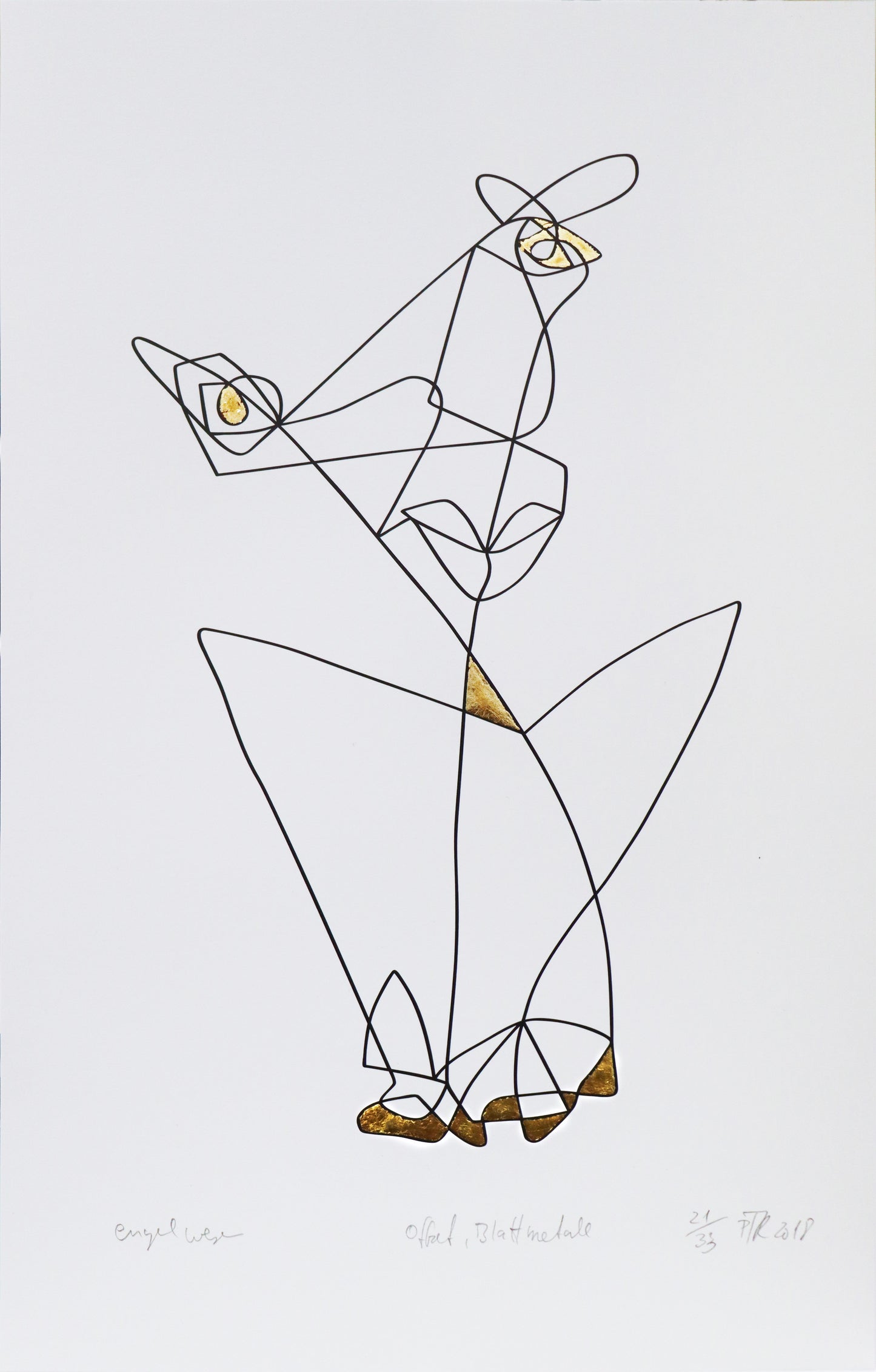 Original Grafik, Mixed Media von Peter Rogge, Titel „Engelwesen“ – schwarze Linien auf weißem Papier - abstrakte Darstellung eines Gesichtes/Figur in Einstrichzeichnung (ohne den Stift abzusetzen). Bei den daraus resultierenden Flächen wurde vereinzelt Blattmetall, Blattgold eingearbeitet. Erhältlich bei Galerie Waldbach - What The Artist Made